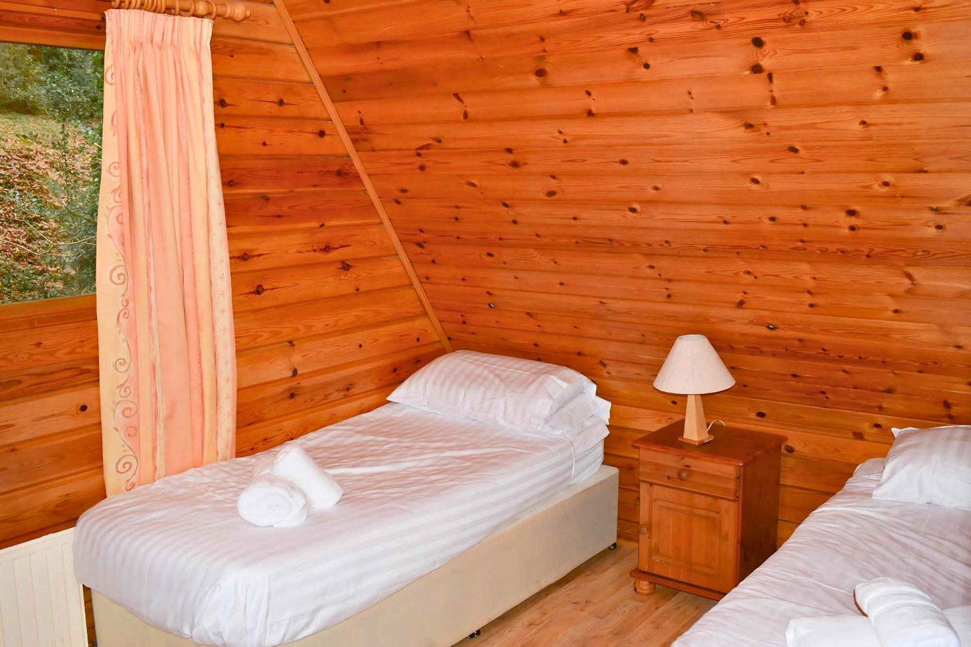 Peaceful Cowslip Lodge - Finlake Spa Resort In Devon Chudleigh Exterior foto